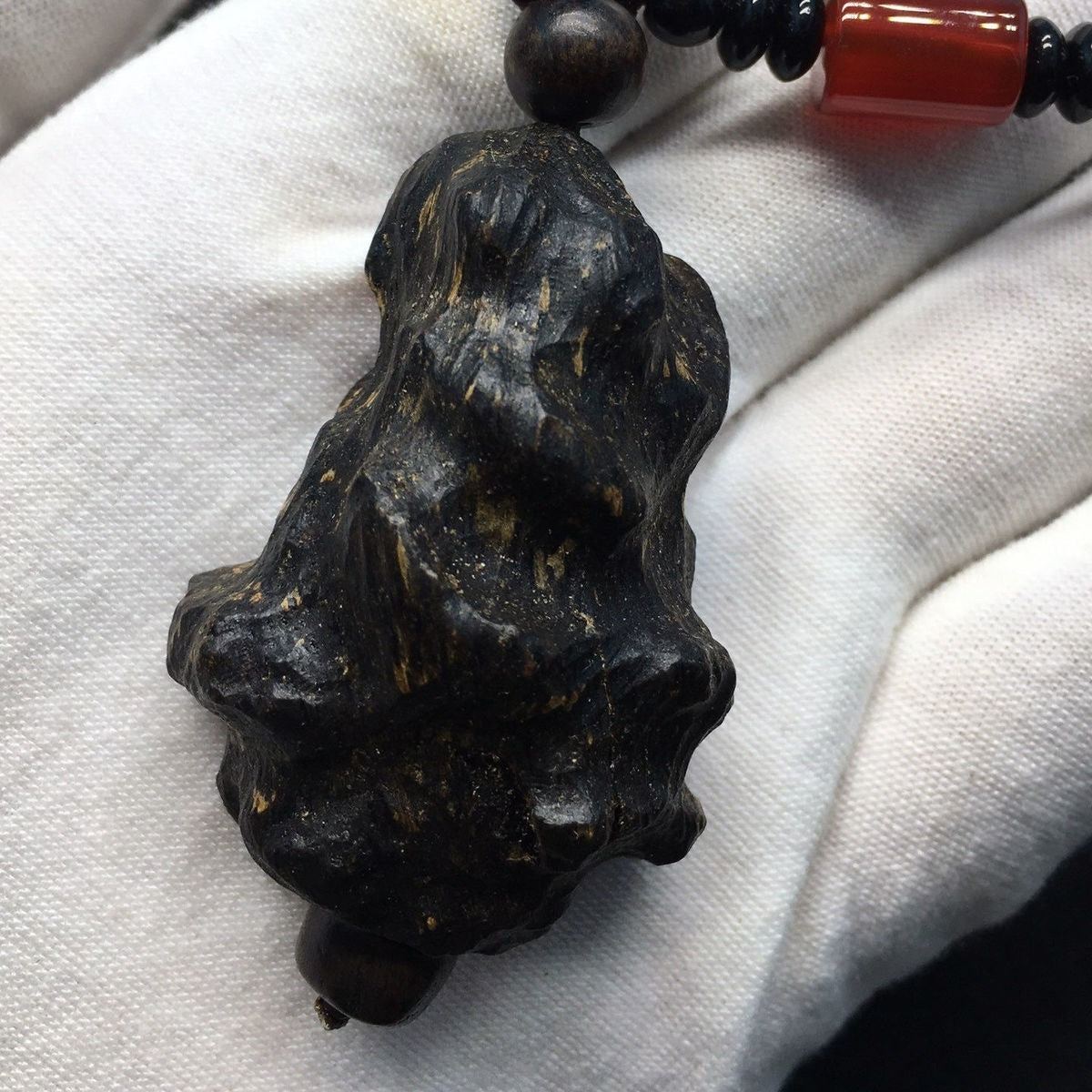 Octa-Blessings Embodied —— Sacred Agarwood: Multidimensional Aura Enhancer