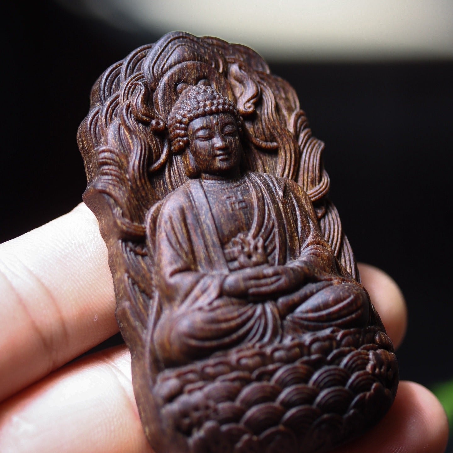 Sacred Buddha Agarwood Sculpture – Feng Shui Altar Centerpiece & Luxury Pendant