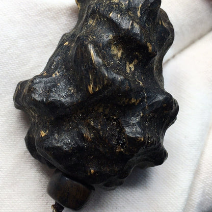 Octa-Blessings Embodied —— Sacred Agarwood: Multidimensional Aura Enhancer