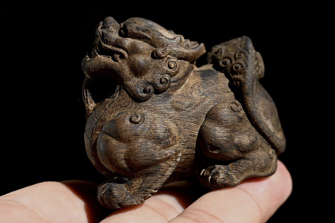 Feng Shui Harmony & Sacred Energy Anchor — Agarwood Sculpture: Wealth-Flow Enhancer, Stress-Dissolving Artisanal Wood